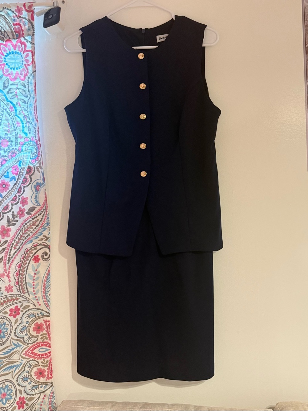 Sleeveless Black Skirt Set with Gold Buttons - Classic Professional Style